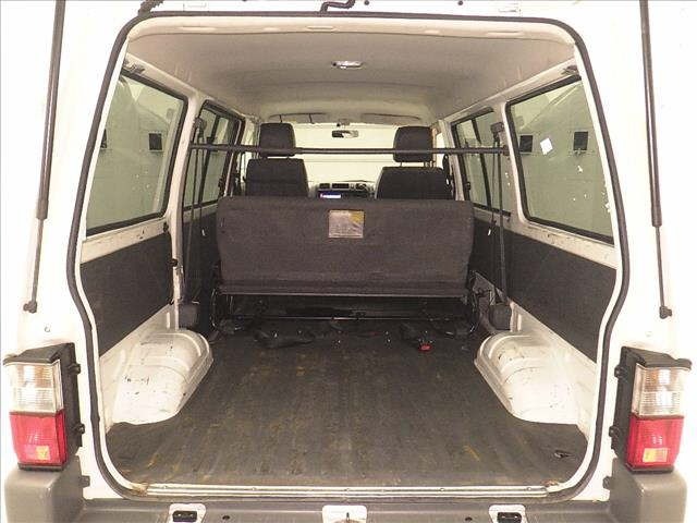 Mazda BONGO VAN 2015 7032511-7