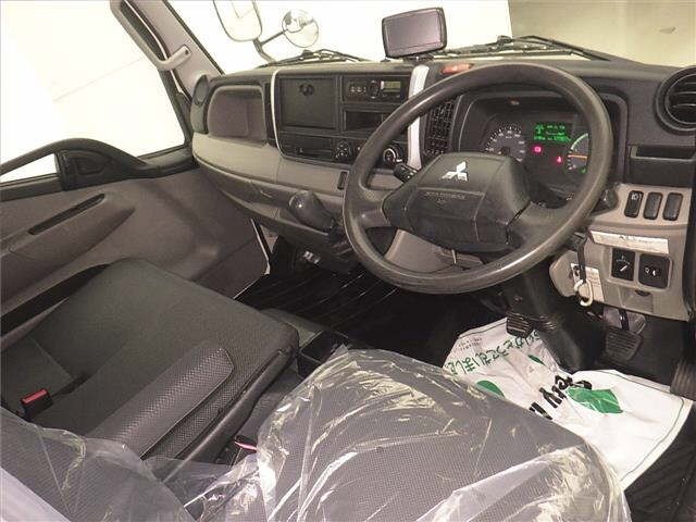 Mitsubishi CANTER 2017 7032259-3