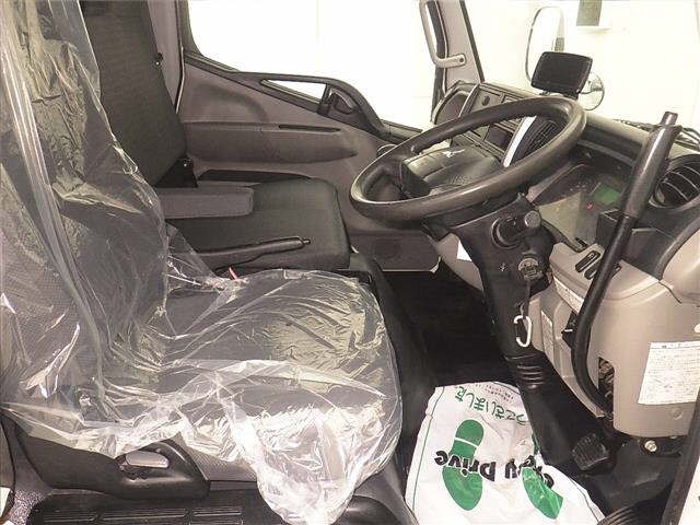 Mitsubishi CANTER 2017 7032259-5