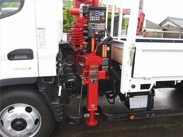 Mitsubishi CANTER 2025 7032270-13