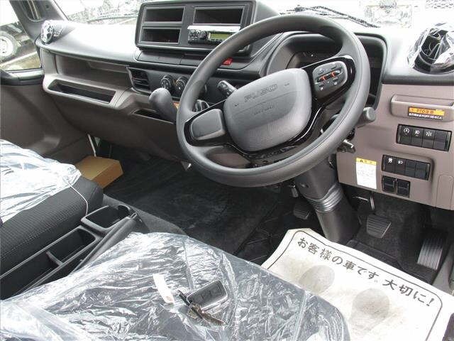 Mitsubishi CANTER 2025 7032270-3