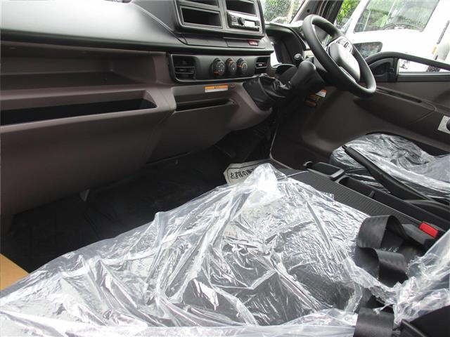 Mitsubishi CANTER 2025 7032270-4