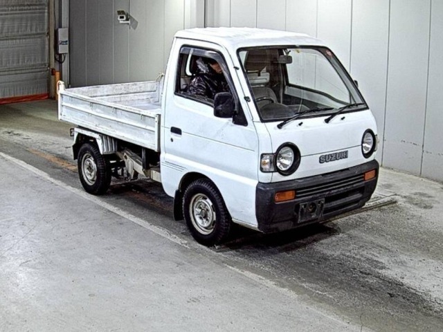 Suzuki CARRY TRUCK 1992 7033000-0