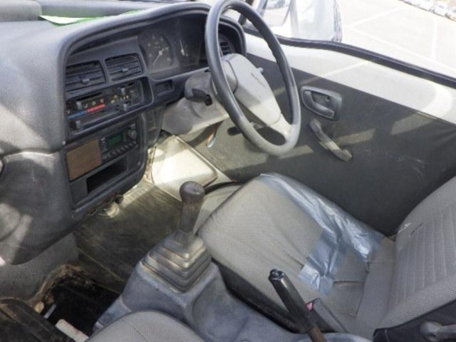 Suzuki CARRY TRUCK 1992 7033000-3