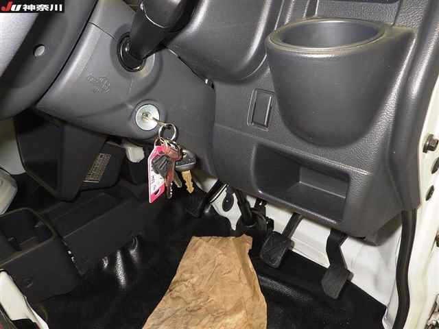 Suzuki CARRY TRUCK 2025 7033078-7