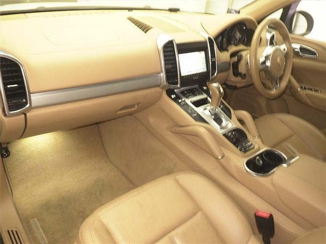 Porsche CAYENNE 2012 7034063-4