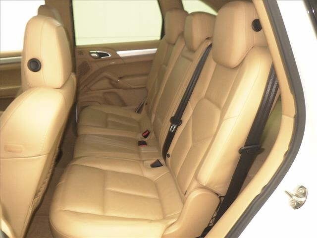 Porsche CAYENNE 2012 7034063-7