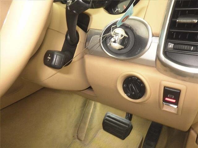 Porsche CAYENNE 2012 7034063-8