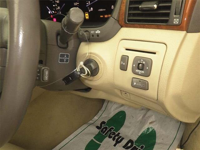Toyota CELSIOR 2006 7024885-8