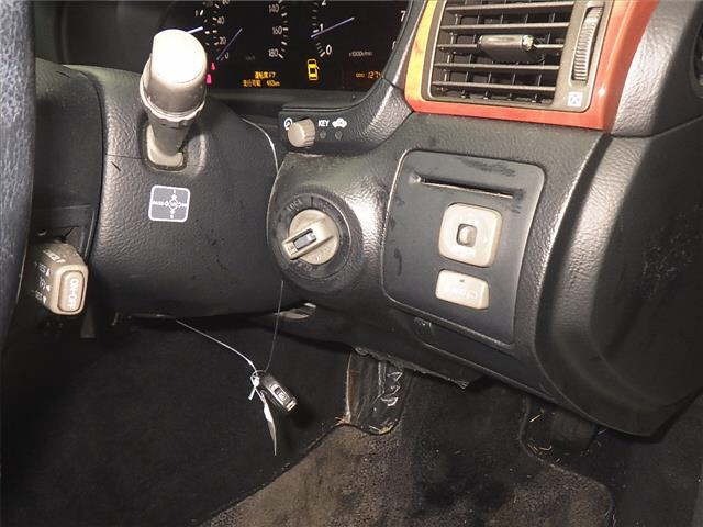 Toyota CELSIOR 2005 7024887-8
