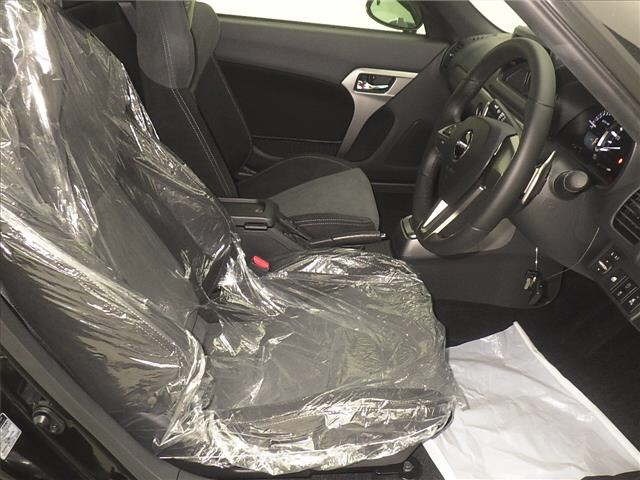 Daihatsu COPEN 2026 7033299-5