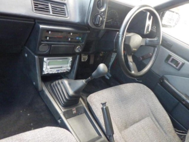 Toyota COROLLA LEVIN 1984 7025955-3