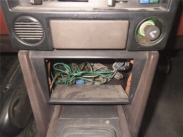 Toyota COROLLA LEVIN 1984 7025960-6