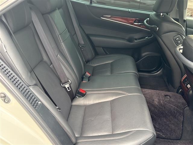Toyota CROWN MAJESTA 2014 7029691-10