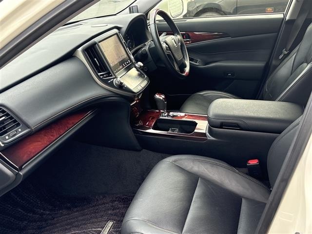 Toyota CROWN MAJESTA 2014 7029691-7
