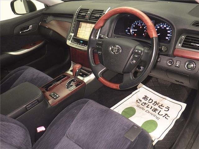 Toyota CROWN MAJESTA 2009 7029692-3