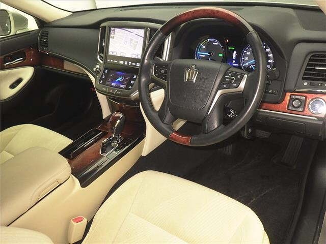 Toyota CROWN MAJESTA 2014 7029693-3