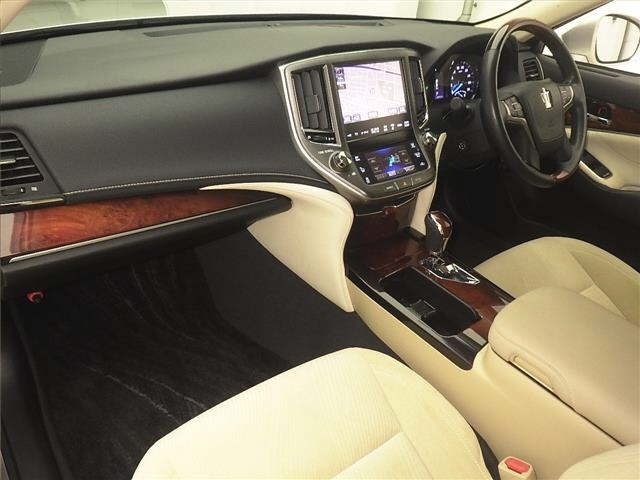 Toyota CROWN MAJESTA 2014 7029693-4