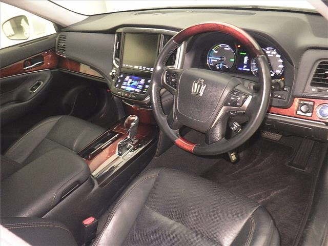 Toyota CROWN MAJESTA 2014 7029696-3