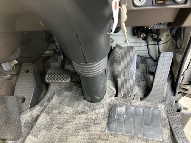 Isuzu FORWARD 1995 7034330-4