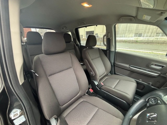 Honda FREED 2023 7032107-3