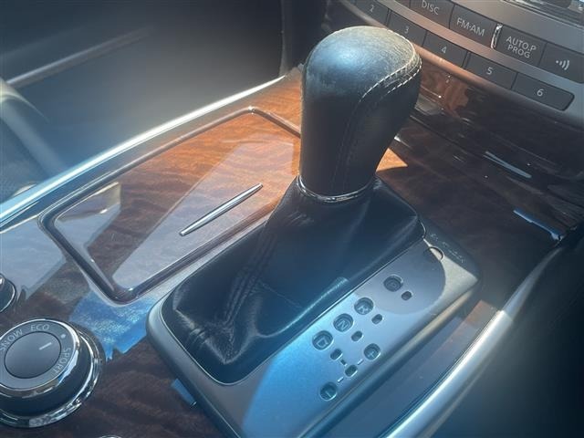 Nissan FUGA 2010 7026810-12