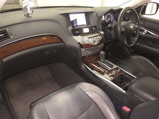 Nissan FUGA 2013 7026823-4