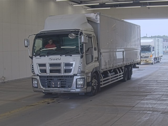 Isuzu GIGA 2014 7032400-0