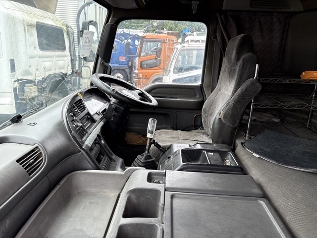 Isuzu GIGA 2001 7032419-5