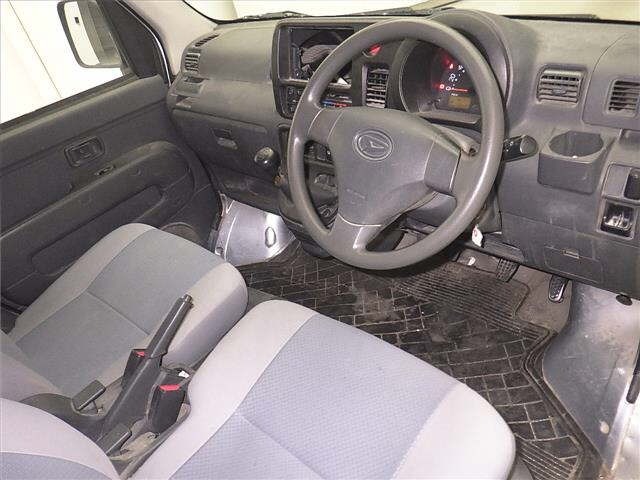 Daihatsu HIJET VAN 2013 7034181-3