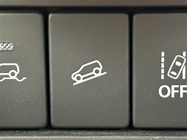 Suzuki IGNIS 2018 7033834-21