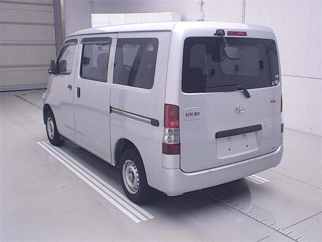 Toyota LITEACE VAN 2015 7025677-1