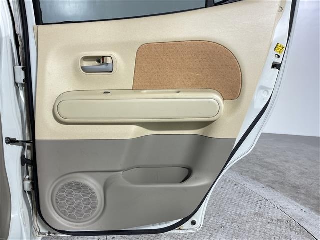 Nissan MOCO 2010 7030613-10