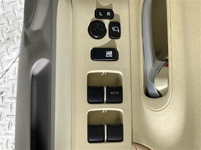 Nissan MOCO 2010 7030613-9