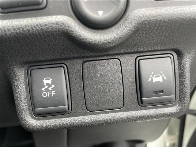 Nissan NOTE 2016 7025297-23