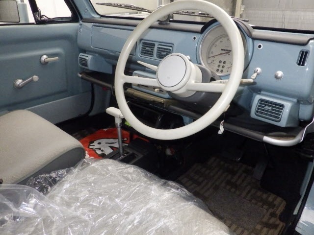 Nissan PAO 1989 7024881-3