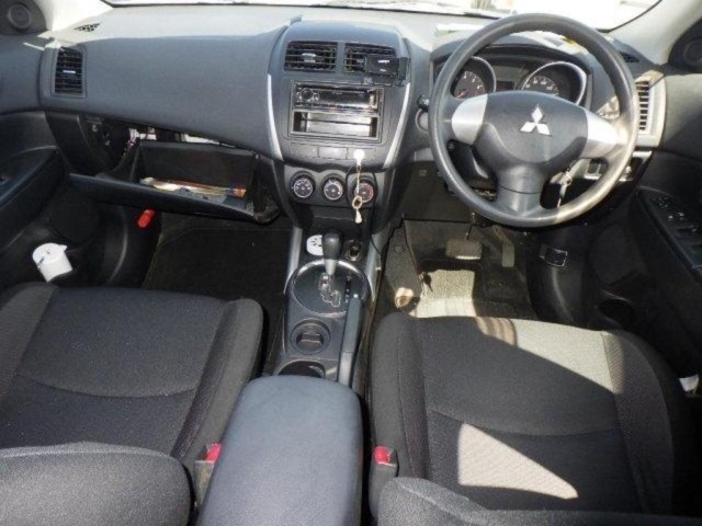 Mitsubishi RVR 2010 7025109-3