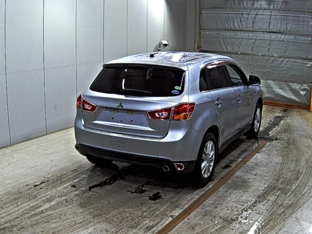 Mitsubishi RVR 2013 7025115-5