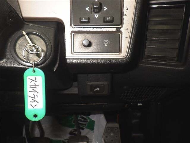 Nissan SKYLINE 1984 7025755-7