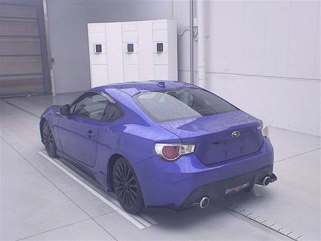 Subaru SUBARU 2013 7033965-1