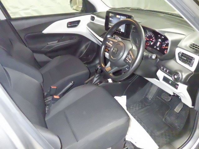 Suzuki SWIFT 2024 7033959-3