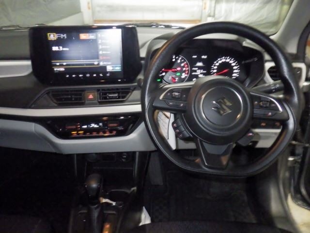 Suzuki SWIFT 2024 7033959-4