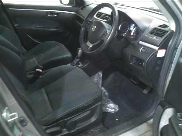 Suzuki SWIFT 2013 7033960-4