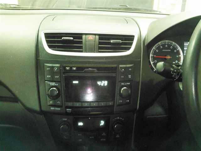 Suzuki SWIFT 2013 7033960-5