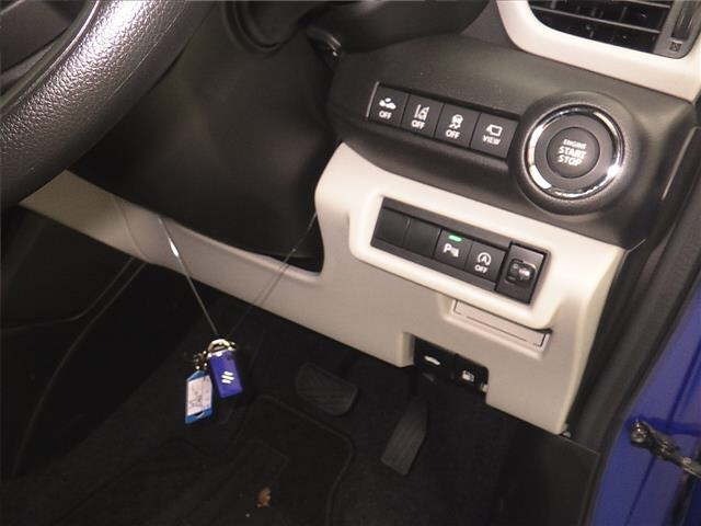 Suzuki SWIFT 2023 7033974-8