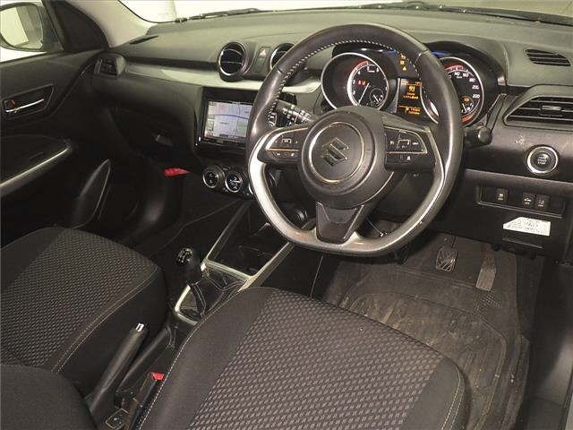 Suzuki SWIFT 2017 7033975-3