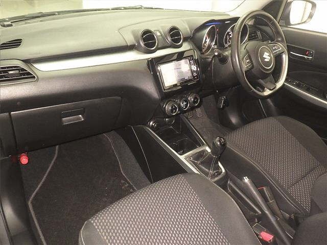 Suzuki SWIFT 2017 7033975-4