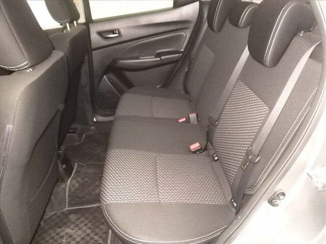 Suzuki SWIFT 2017 7033975-7