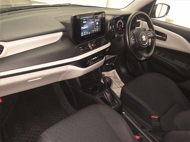 Suzuki SWIFT 2024 7033978-4
