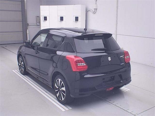 Suzuki SWIFT 2019 7033980-1